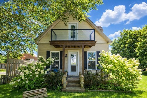 Daydream – Beachfront Cottage by Parlee Beach