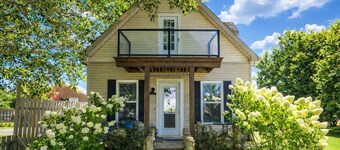 Daydream – Beachfront Cottage by Parlee Beach