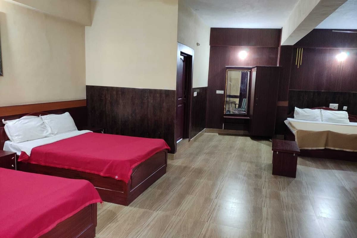 Chambre Familiale | Bureau, espace de travail pour ordinateur portable, Wi-Fi gratuit