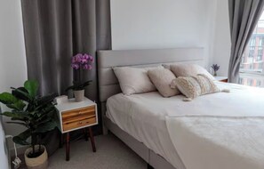 1 bedroom, iron/ironing board, Internet, bed sheets