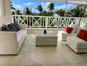 Property grounds - Excellent 3-bedroom condo with AC in adorable Dominicus (Dominicus)