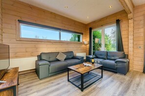 Living area - Poplar Lodge (Pet), Thirsk (Thirsk)