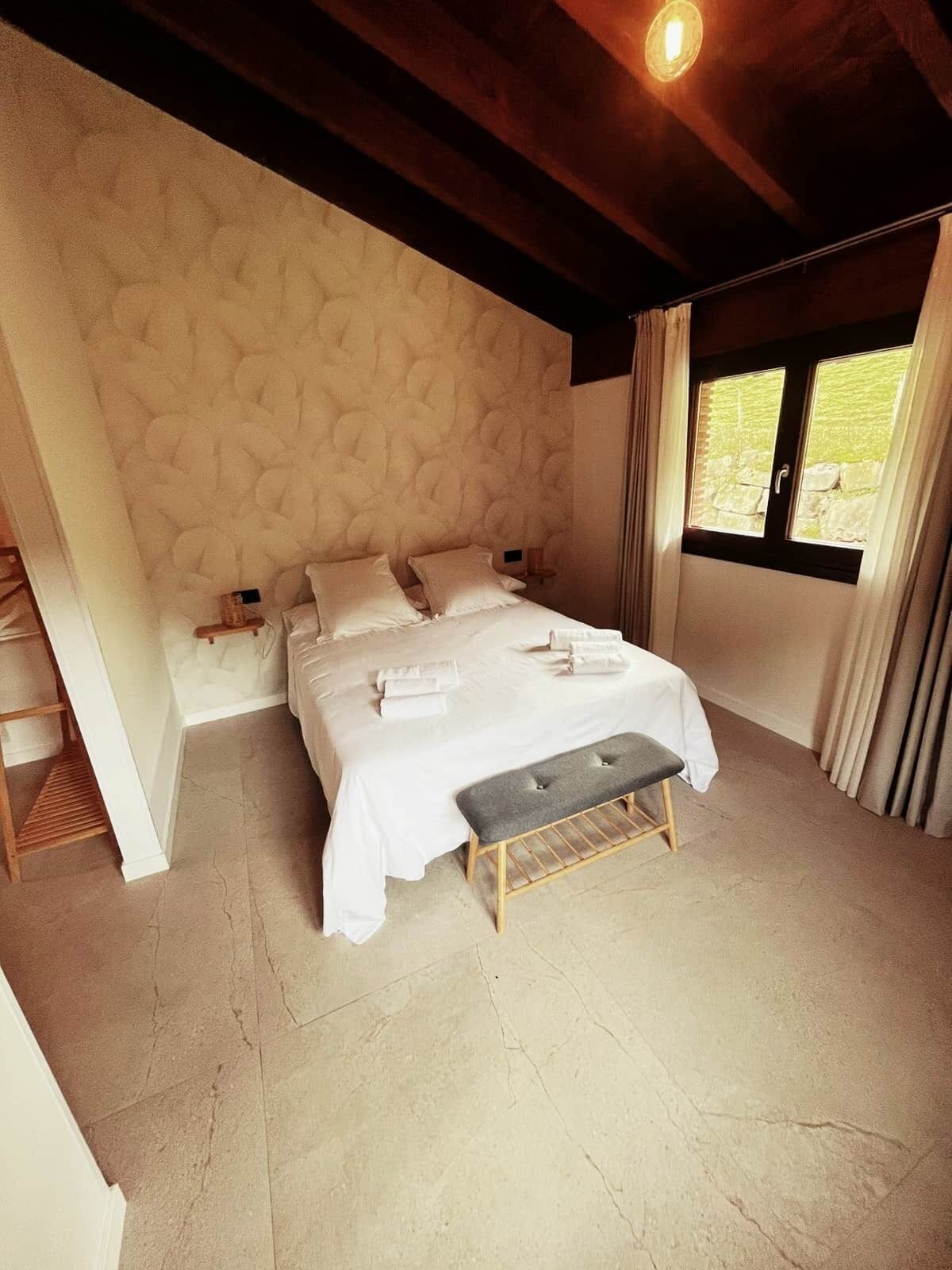 1 多间卧室、免费 WiFi、床单