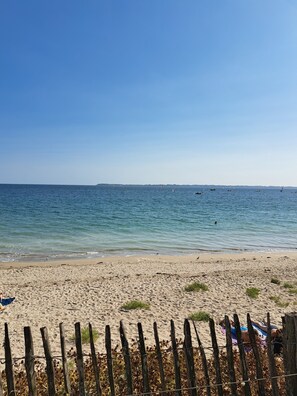 Beach nearby - Family home within walking distance of the beach! (Sarzeau)