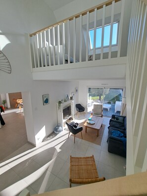 Smart TV, table football, ping pong, books - Family home within walking distance of the beach! (Sarzeau)