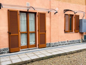 Exterior detail - Modern apartment with all comforts in the historic center of the town. (Pianezza)