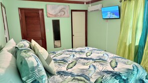 2 bedrooms, iron/ironing board, free WiFi, bed sheets - Cozy 2-bedroom house in Gorgeous Exuma with AC (Exuma)