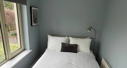 Bright 2BDR Home in Blackrock Cork