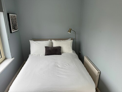 Bright 2BDR Home in Blackrock Cork