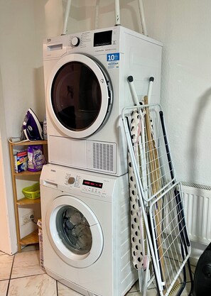 Interior - Lovely and Peaceful, Cosy Guest House in Cologne (Köln)