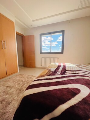 1 bedroom, WiFi - Peaceful 1-bedroom apartment with AC in charming Sousse (sousse)