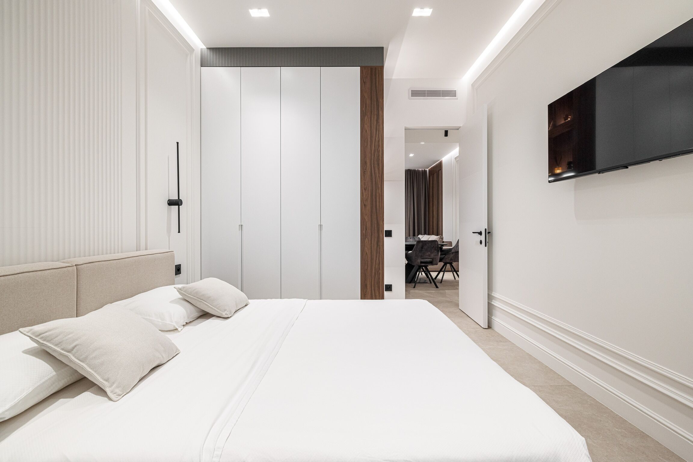 2 slaapkamers, een strijkplank/strijkijzer, wifi, beddengoed