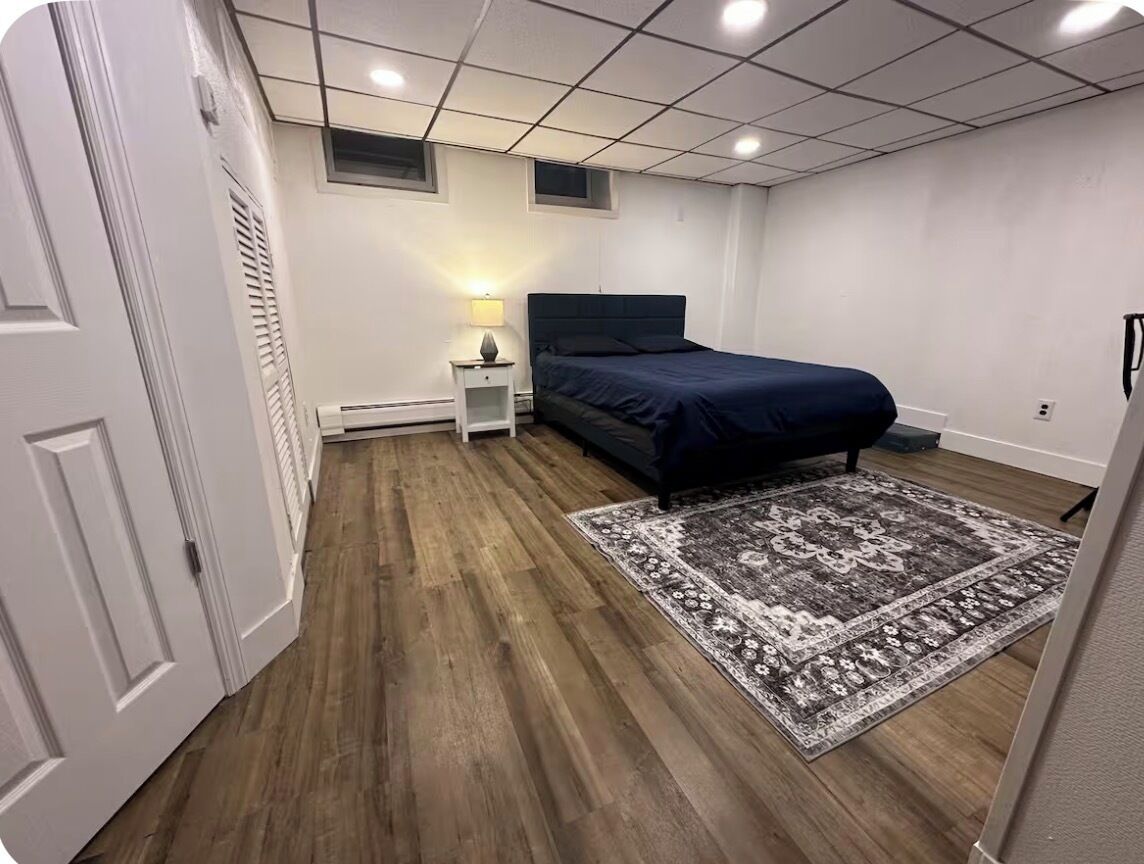 1 chambre, fer et planche à repasser, accès au Wi-Fi (inclus)