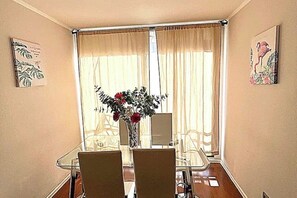 Dining - Fully equipped apartment for 6 - Relax and enjoy Viña del Mar (Viña del Mar)