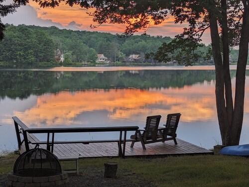 Two Adjacent Lakefront Homes w/Docks, Boats, Firepit – Sleeps 24