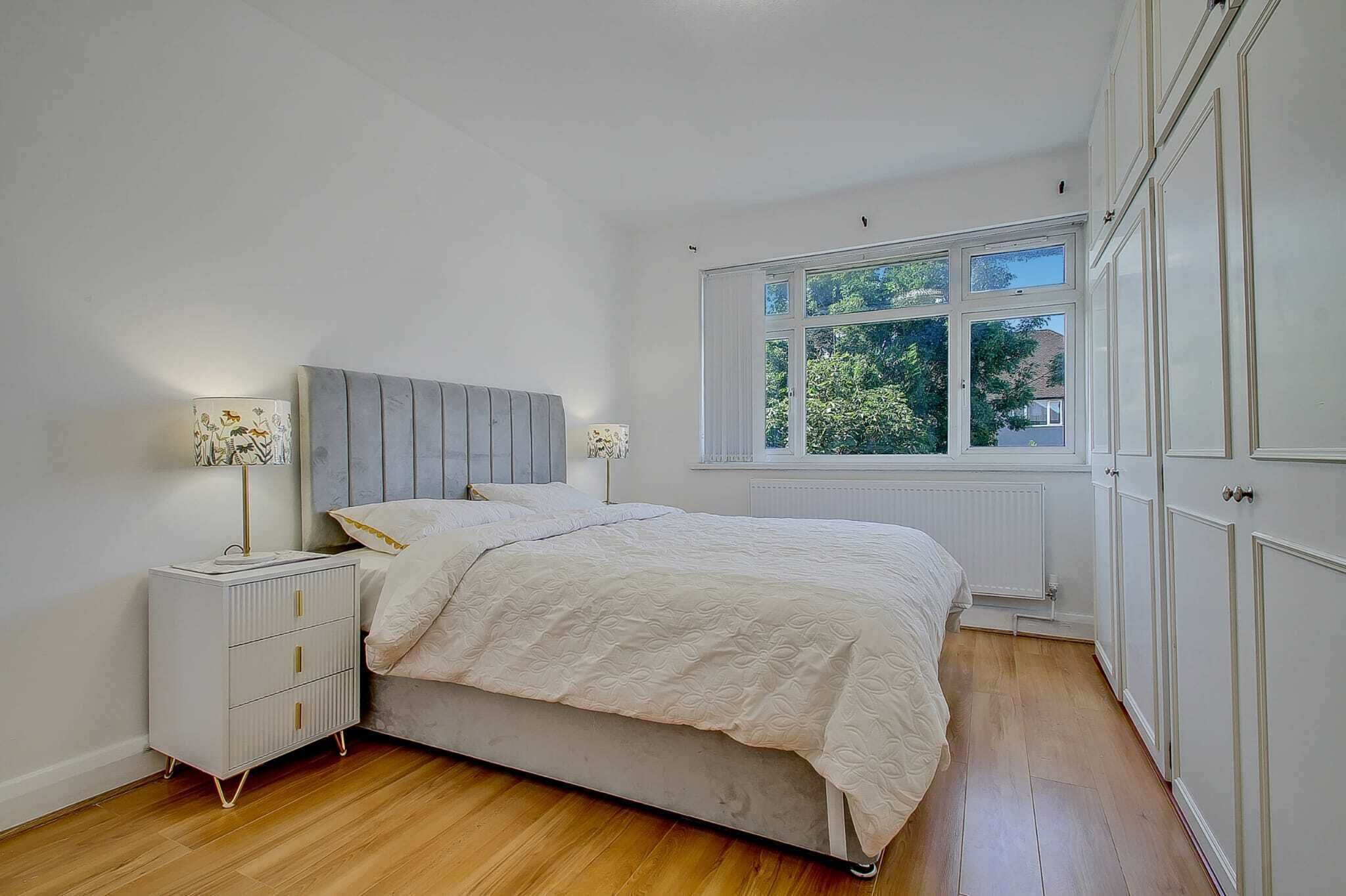 2 dormitorios, tabla de planchar con plancha, wifi gratis y ropa de cama