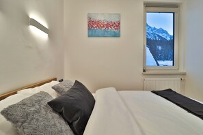 1 bedroom, iron/ironing board, Internet, bed sheets - Apartments Seventy Seven - A1  (1 bedroom, 2+2), Mountain View, Pet Friendly (Kranjska Gora)