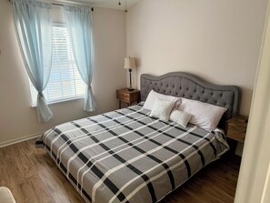 2 habitaciones, tabla de planchar con plancha y wifi gratis 