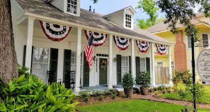 Andrew Morris House Bed and Breakfast