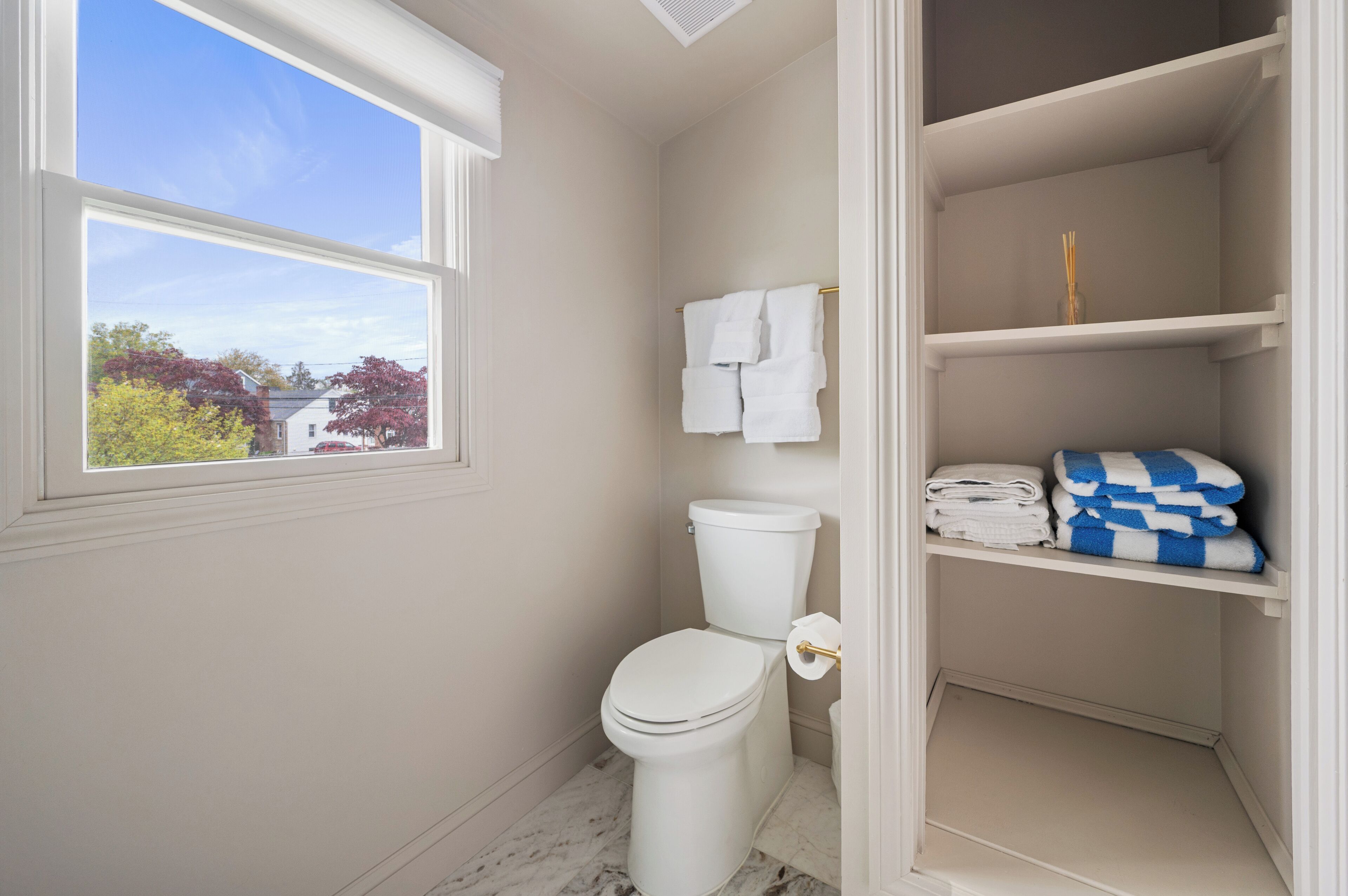 House, Patio, Garden View | Bathroom