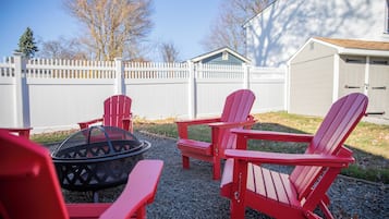 House, Patio, Garden View | Property grounds