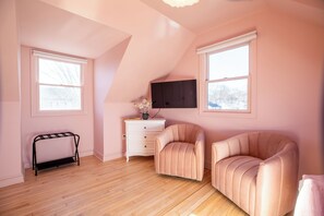 House, Patio, Garden View | Blackout drapes, iron/ironing board, free WiFi - Fairfiedl Retreat (Fairfield)