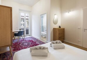 3 bedrooms, iron/ironing board, WiFi, bed sheets - THE JASMINE FLORENCE (Firenze)
