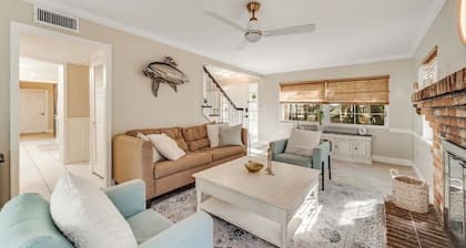 6 Bedroom Pool property. Pet Friendly