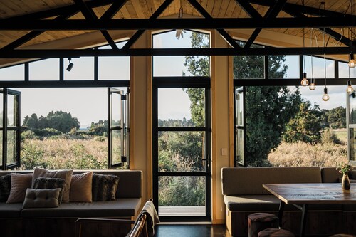 Redrock Hut - a magical place to unwind