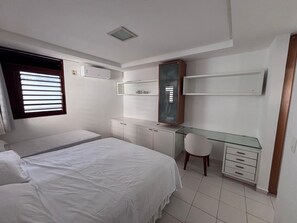 4 quartos, ferros/tábuas de passar roupa, Wi-Fi, roupa de cama