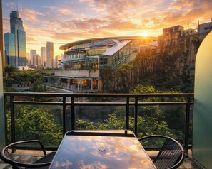 Outdoor dining - STAYLUXIA @Gramercy 2-bedroom apartment with Balcony Pool Netflix Gym (Makati)