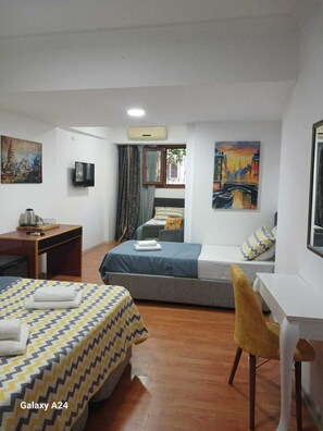 Classic Quadruple Room, City View | Free WiFi - Hotel Efesian B&B City Center - Harbour (Kuşadası)