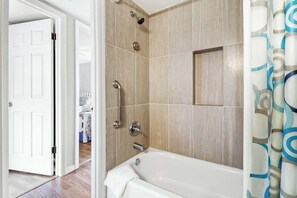 Shower, hair dryer, towels - Tranquility Base - Steps to the Beach - 2BR 2BA (Hilton Head Island)