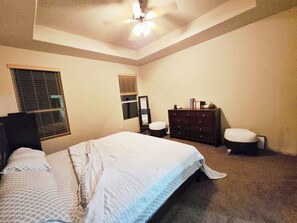 4 dormitorios, tabla de planchar con plancha, wifi y ropa de cama