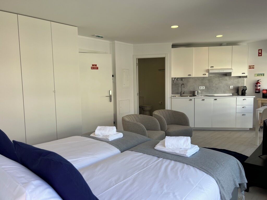 Iron/ironing board, free WiFi