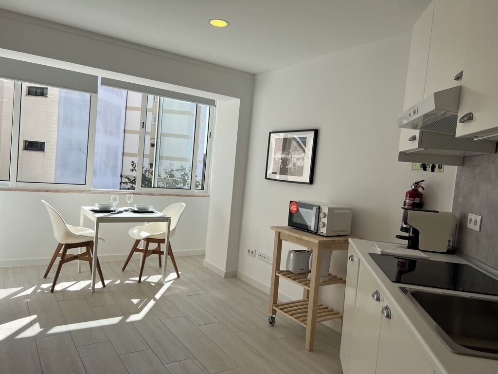 Mini-fridge, microwave, stovetop, dishwasher