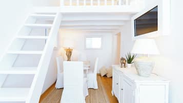 Luxury-Apartment, Nichtraucher, Klimaanlage | Hochwertige Bettwaren, Daunenbettdecken, individuell eingerichtet