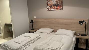 WiFi, bed sheets