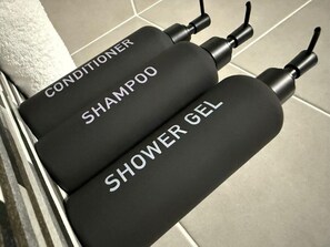 Miscellaneous - Sleeps 7 | Contractors | Parking | Jewellery Q (Birmingham)