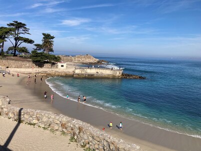 Charming studio in fantastic Pacific Grove walking distance to the beach.