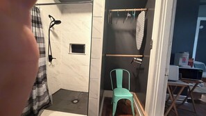 Towels, toilet paper - Cozy Hideaway center of downtown, short walk to Beach, restaurants, and casinos. (Biloxi)