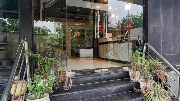 Ảnh chưa phân loại, 1 trong số 37 ảnh, nút