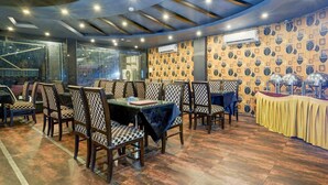 Ảnh chưa phân loại, 4 trong số 37 ảnh, nút