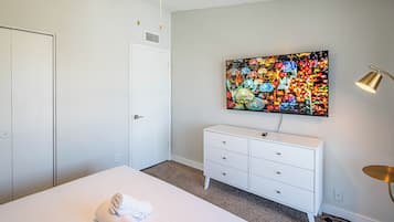 Apartment | Iron/ironing board, free WiFi