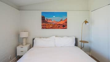 Apartment | Iron/ironing board, free WiFi