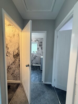 Interior - Elegant 3 BR | Family Contractor Stays | HS2 NEC Bham Apt | Discounts offered (Shirley)