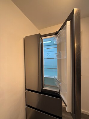 Interior - Family & Contractor | Sleep7 |Airport | NEC | BHM (Shirley)