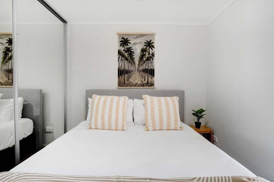 1 slaapkamer, een strijkplank/strijkijzer, gratis wifi, beddengoed