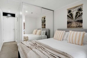 Room - 14B-8 Bankside Street (Auckland CBD)