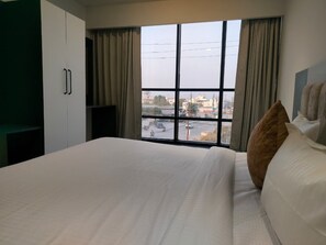 Premium Room | Desk, laptop workspace, free WiFi - Heaven X Inn Hotel (Indore)
